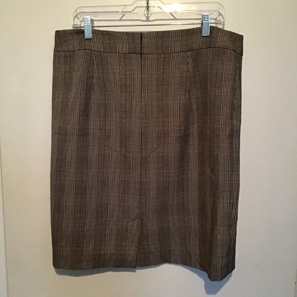 SOYA Concepts Brown Plaid Skirt Size 16 - Picture 2 of 9